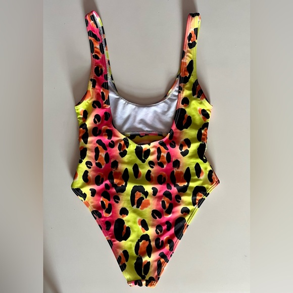 ASOS high leg swimsuit size 2 - Picture 4 of 6